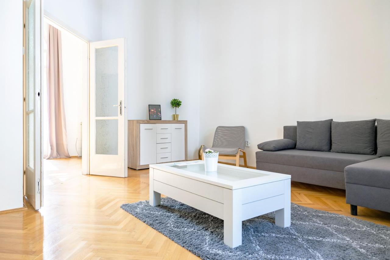 W25 Smart Apartment Budapest Exterior foto